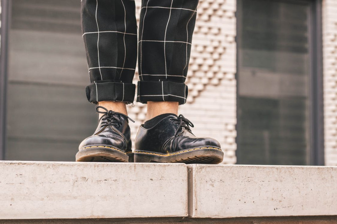 Hiking boots outdoors — shoe odor causes and permanent solutions