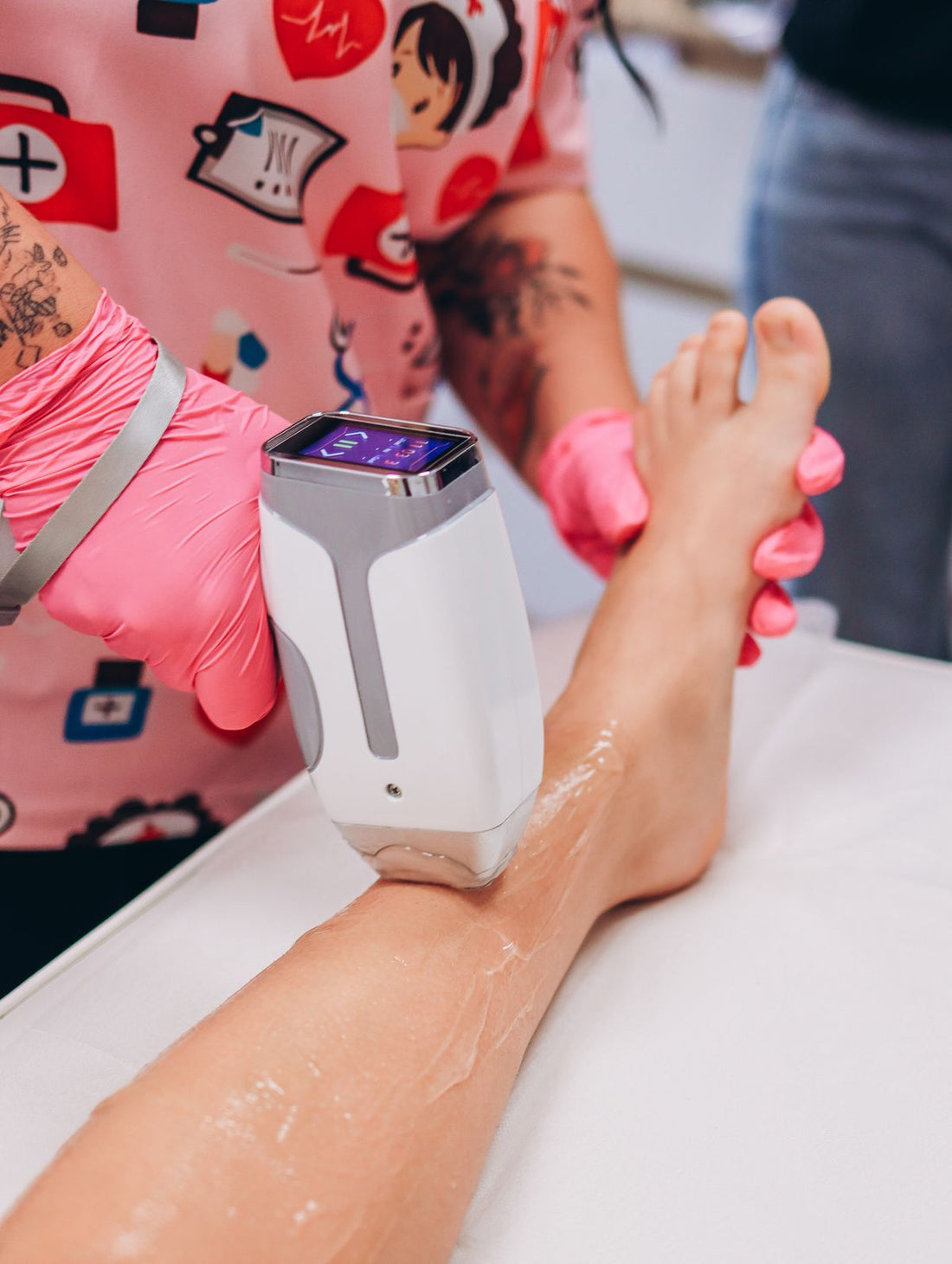 Foot receiving clinic light (photodynamic) therapy for toenails
